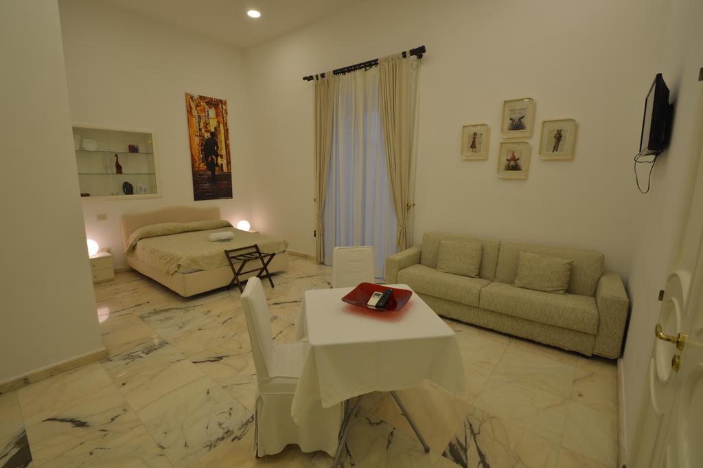 B&B Palazzo Ruffo Di Bagnara Наполи Стая снимка