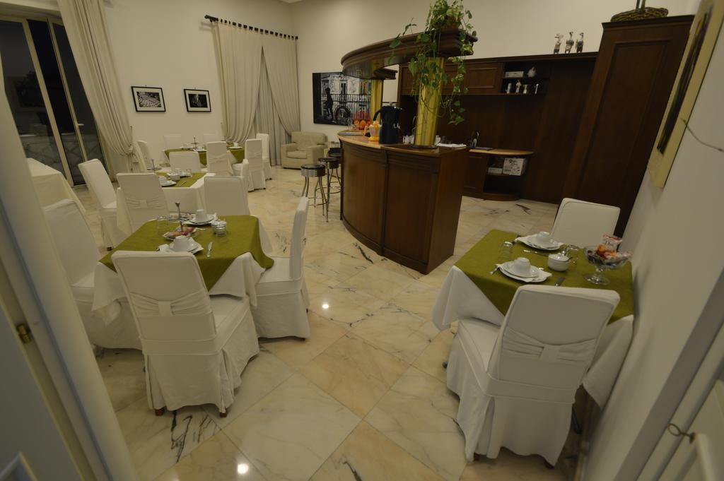 B&B Palazzo Ruffo Di Bagnara Наполи Екстериор снимка