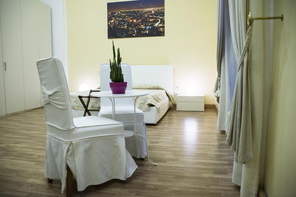 B&B Palazzo Ruffo Di Bagnara Наполи Стая снимка