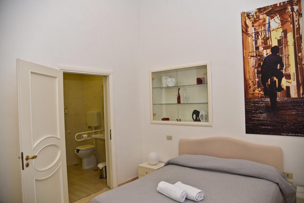 B&B Palazzo Ruffo Di Bagnara Наполи Екстериор снимка