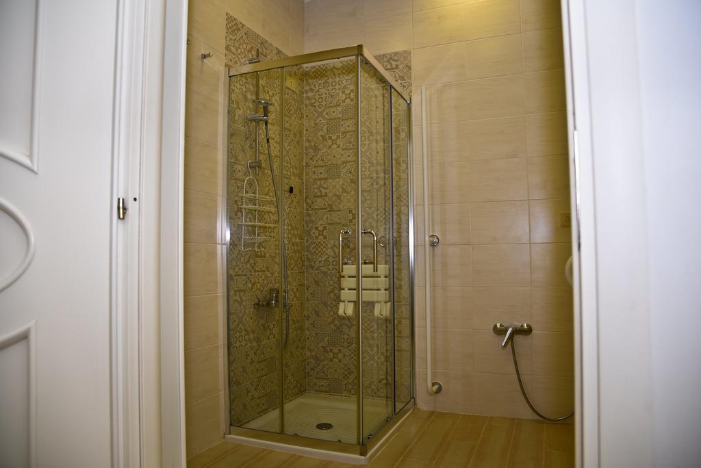 B&B Palazzo Ruffo Di Bagnara Наполи Екстериор снимка