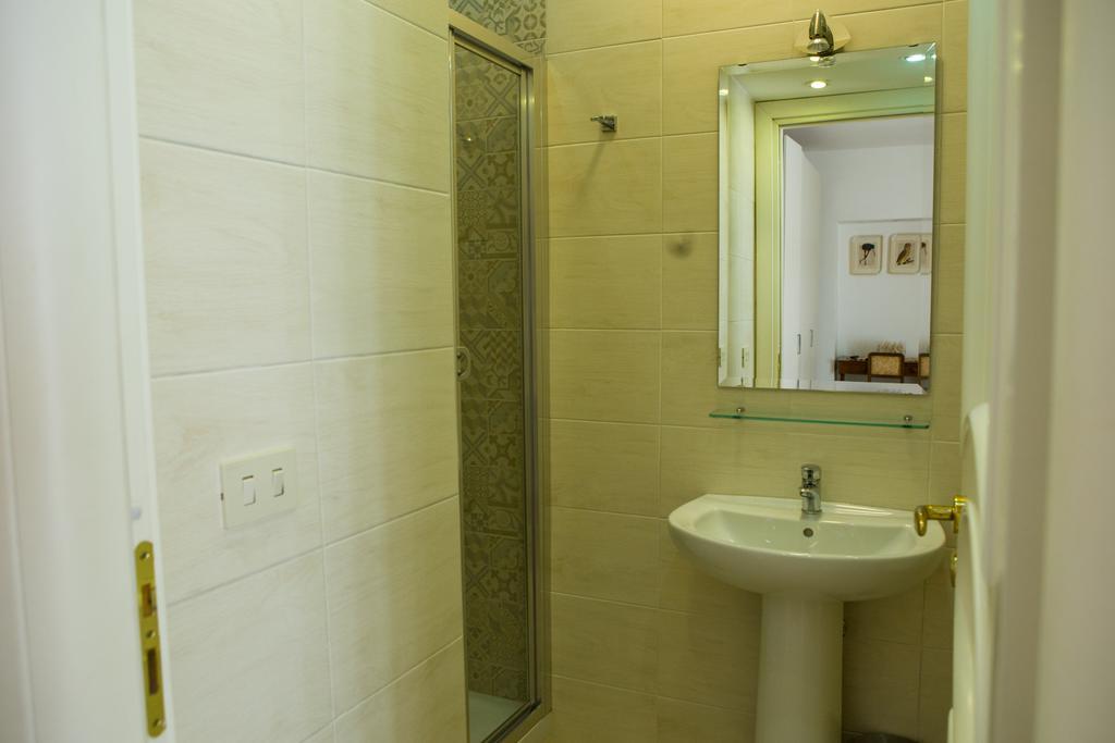 B&B Palazzo Ruffo Di Bagnara Наполи Екстериор снимка
