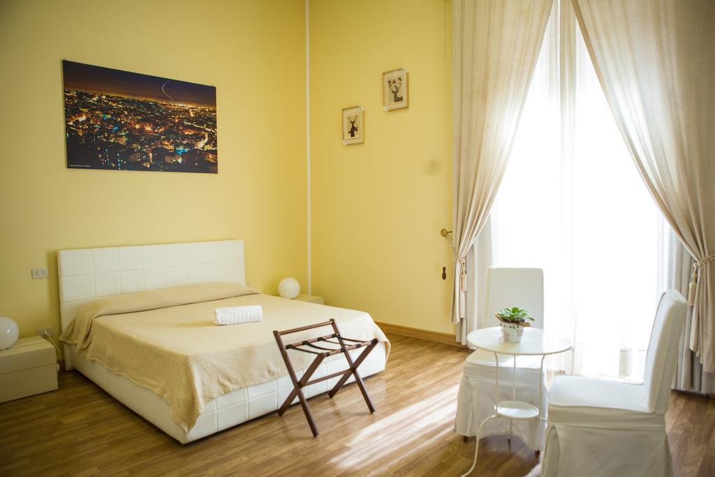 B&B Palazzo Ruffo Di Bagnara Наполи Екстериор снимка