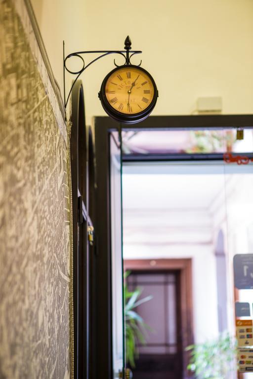 B&B Palazzo Ruffo Di Bagnara Наполи Екстериор снимка