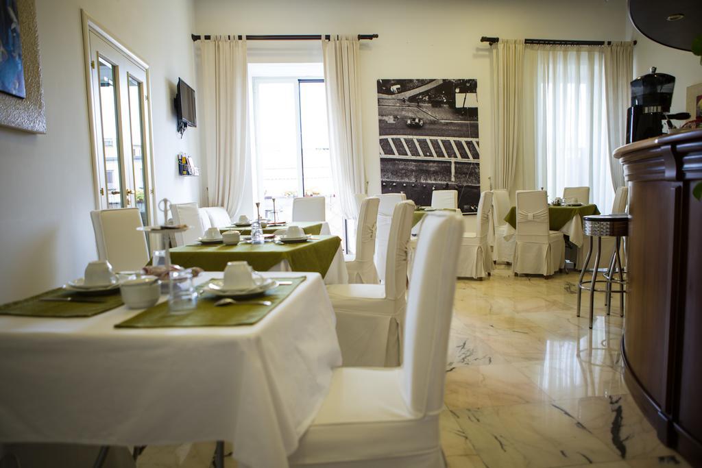 B&B Palazzo Ruffo Di Bagnara Наполи Екстериор снимка