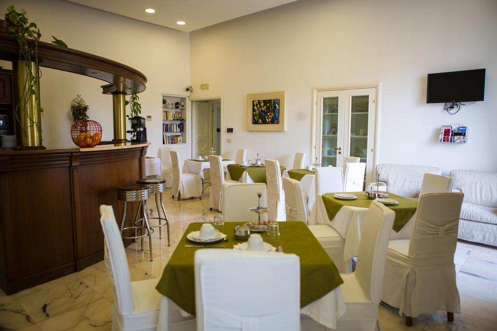 B&B Palazzo Ruffo Di Bagnara Наполи Екстериор снимка